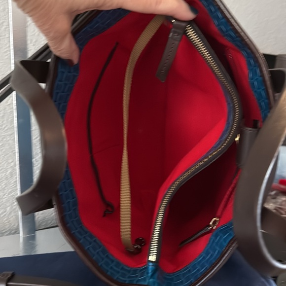 Dooney & Bourke Liliana Tote with dust bag - Picture 4 of 8